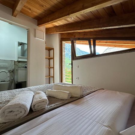 Bujtina Carku Hotel Theth Ngoại thất bức ảnh