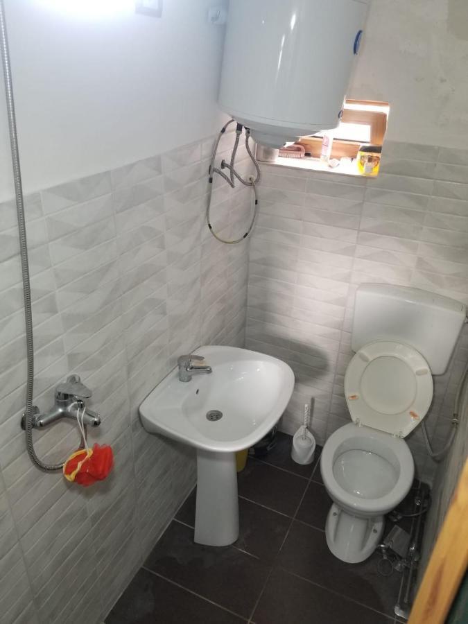 Bujtina Carku Hotel Theth Ngoại thất bức ảnh