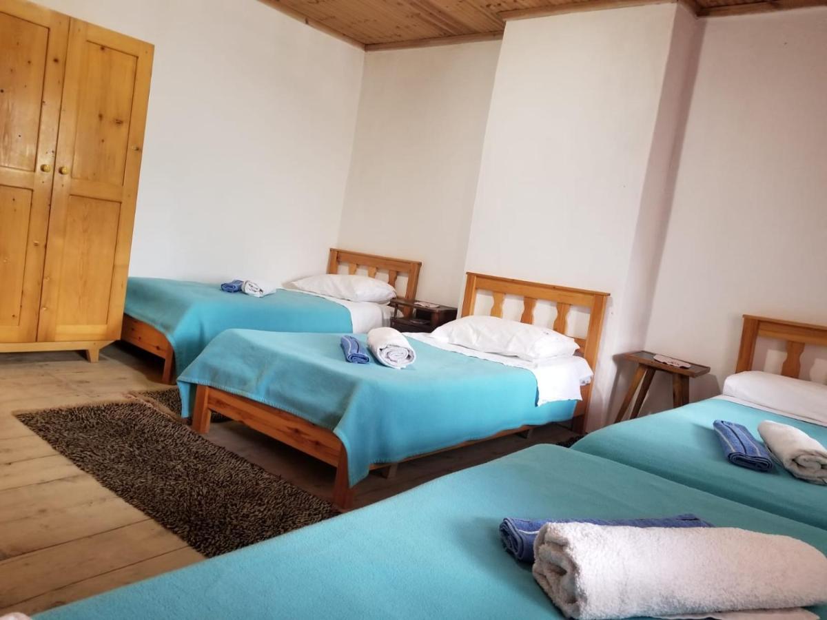 Bujtina Carku Hotel Theth Ngoại thất bức ảnh